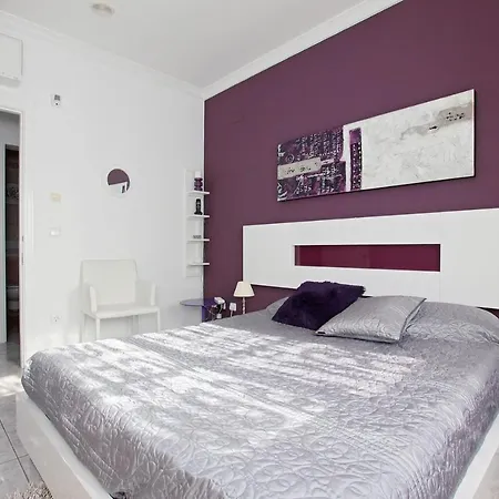 Villa Luxury 5-bed Near The Beach *